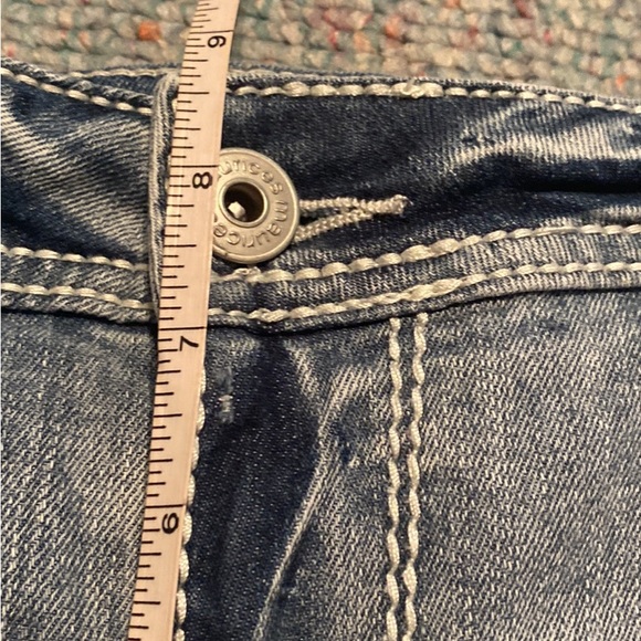 Denim Capri’s 18 inch flat waist measurement - Picture 6 of 8